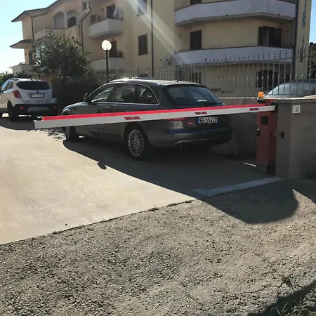Via Alloro 44 * Όλμπια